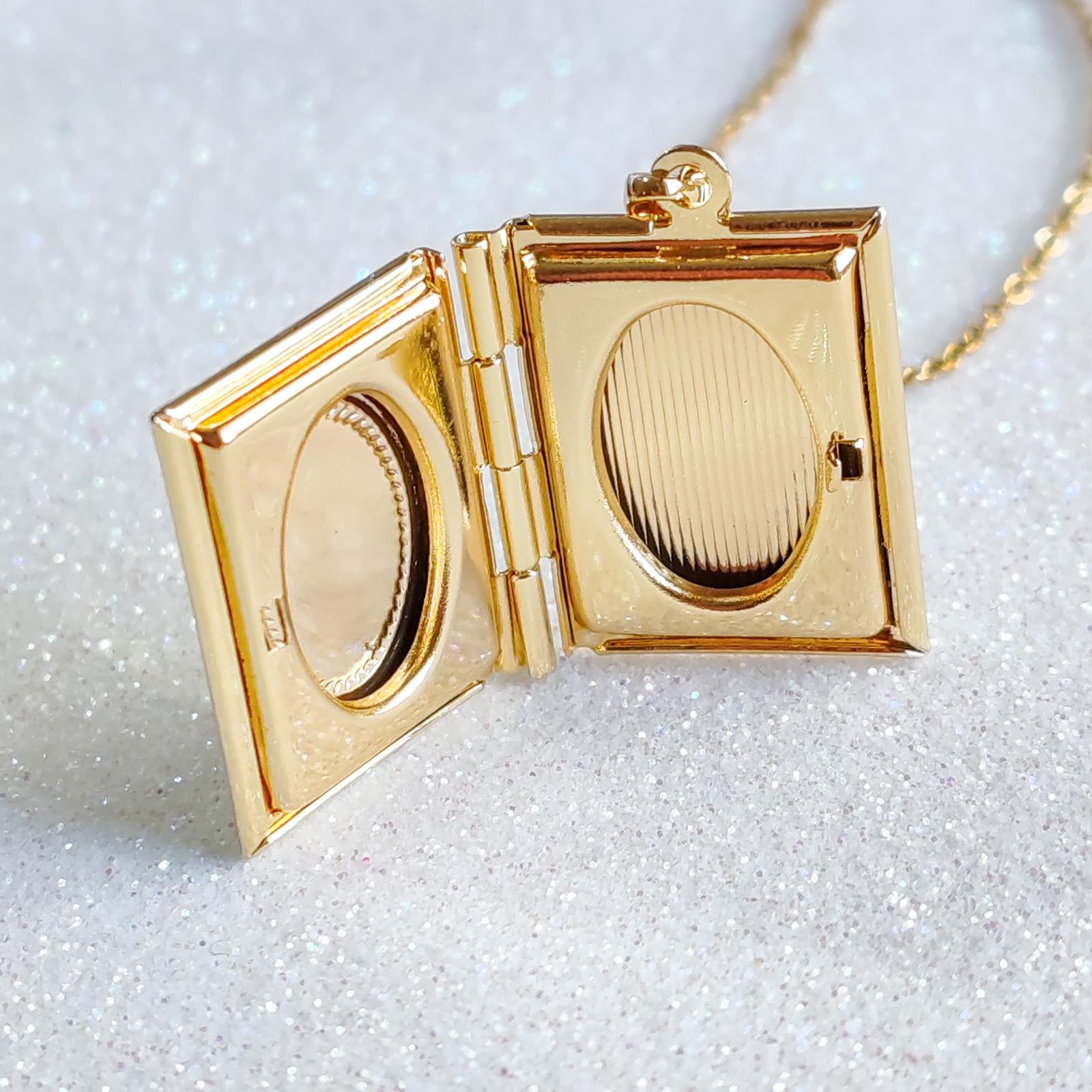 Özelleştirilebilir Kitap Locket Kolye