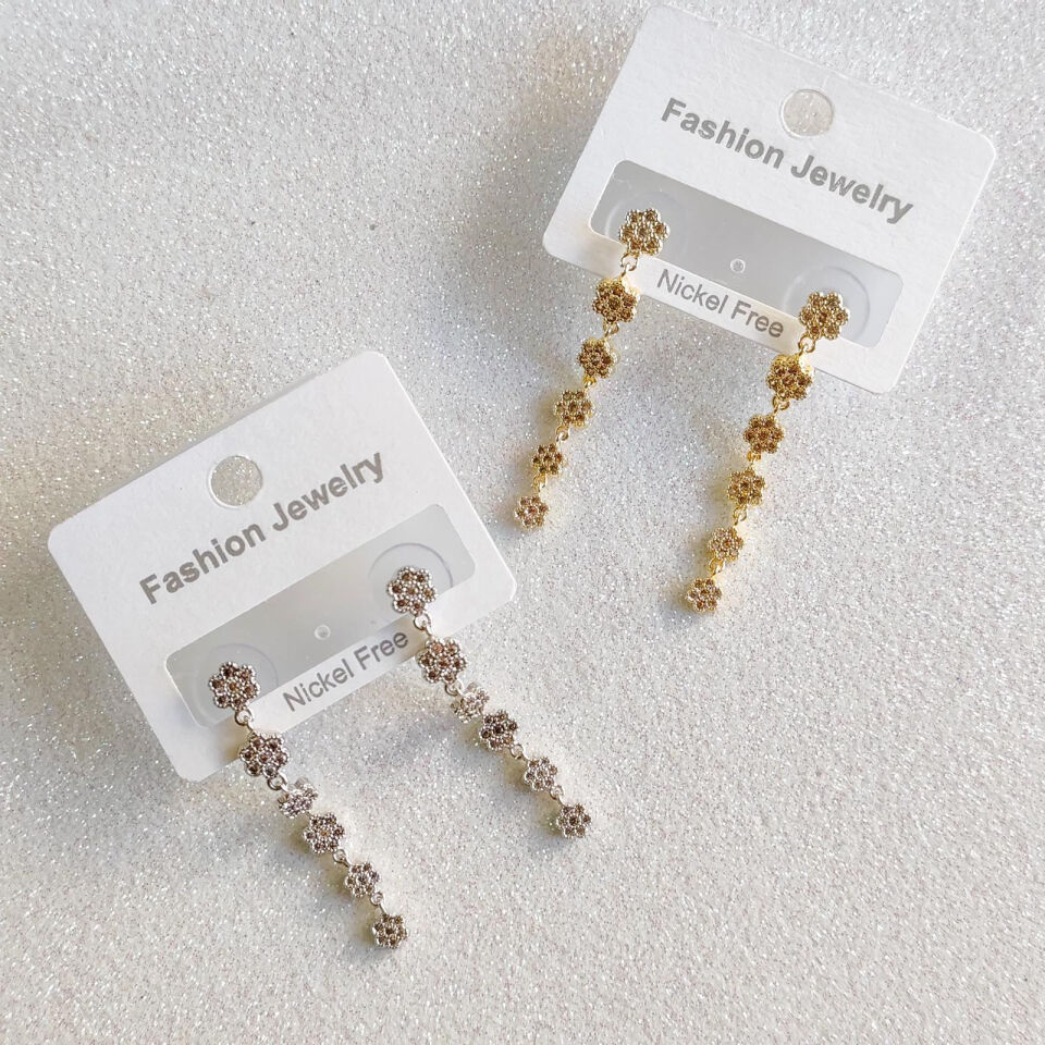 Sallantılı Çiçek Küpe