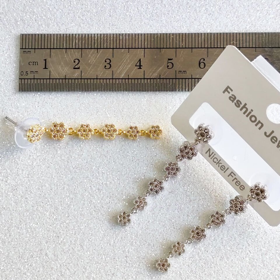 Sallantılı Çiçek Küpe