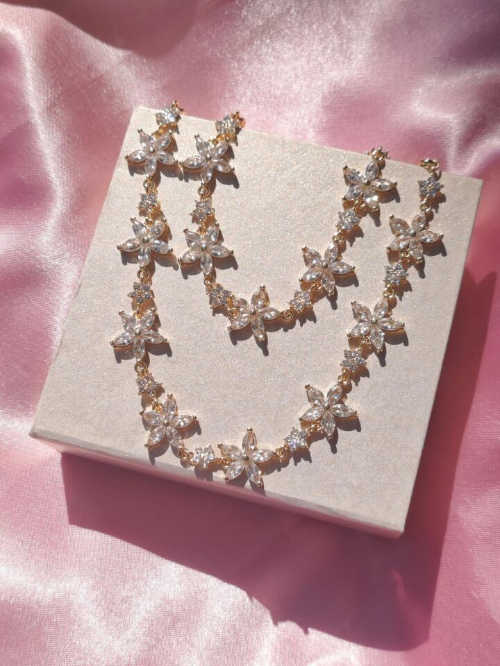 Lily of the Valley Choker-Bileklik Set