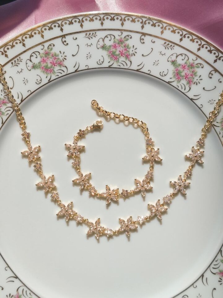 Lily of the Valley Choker-Bileklik Set