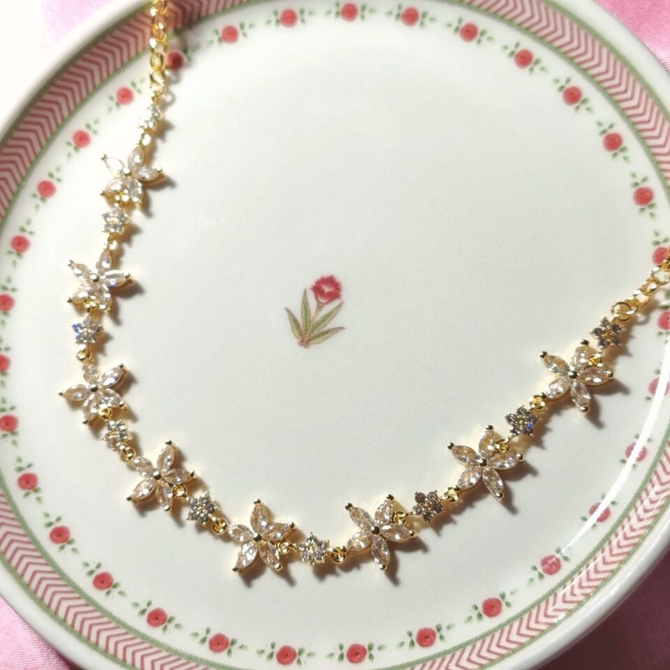 Lily of the Valley Kolye